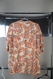 Thrifted Tommy Bahama Hawaiian Button up Size L